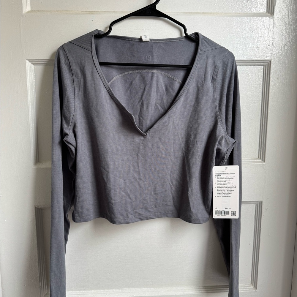 NWT Lululemon Gray Cropped Henley